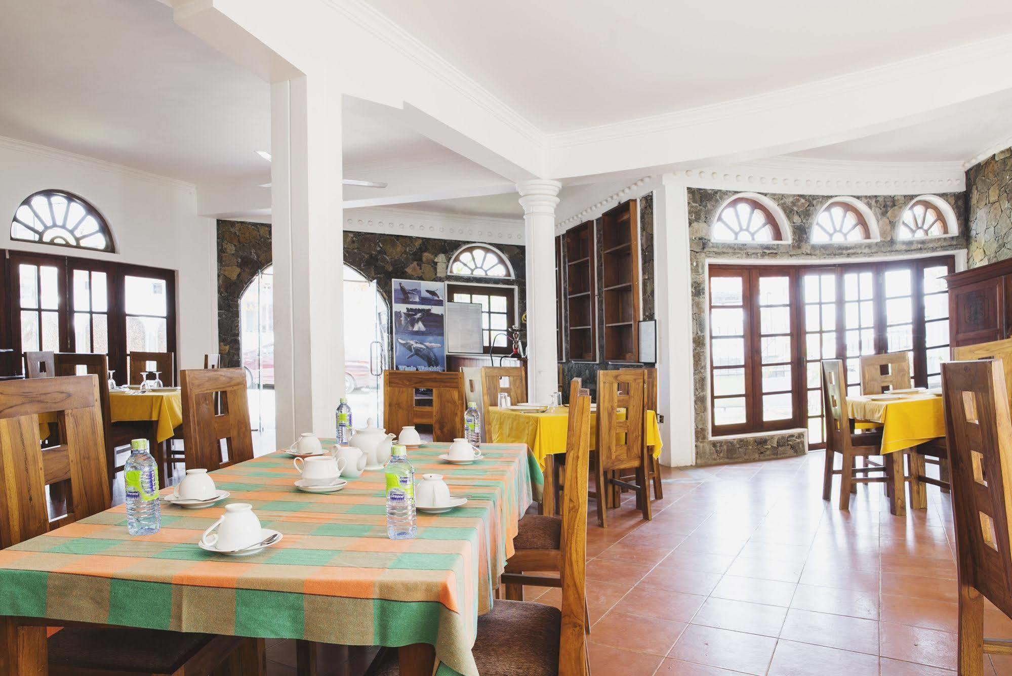 Hotel Neptune Bay Unawatuna Beach Ngoại thất bức ảnh